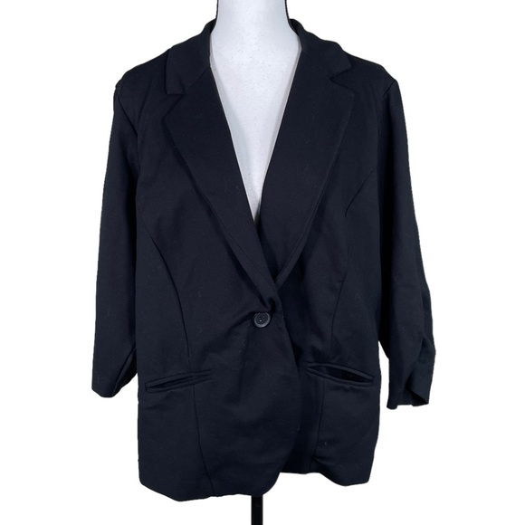 Studio by Torrid Black Gabardine Madison Blazer - Picture 3 of 8